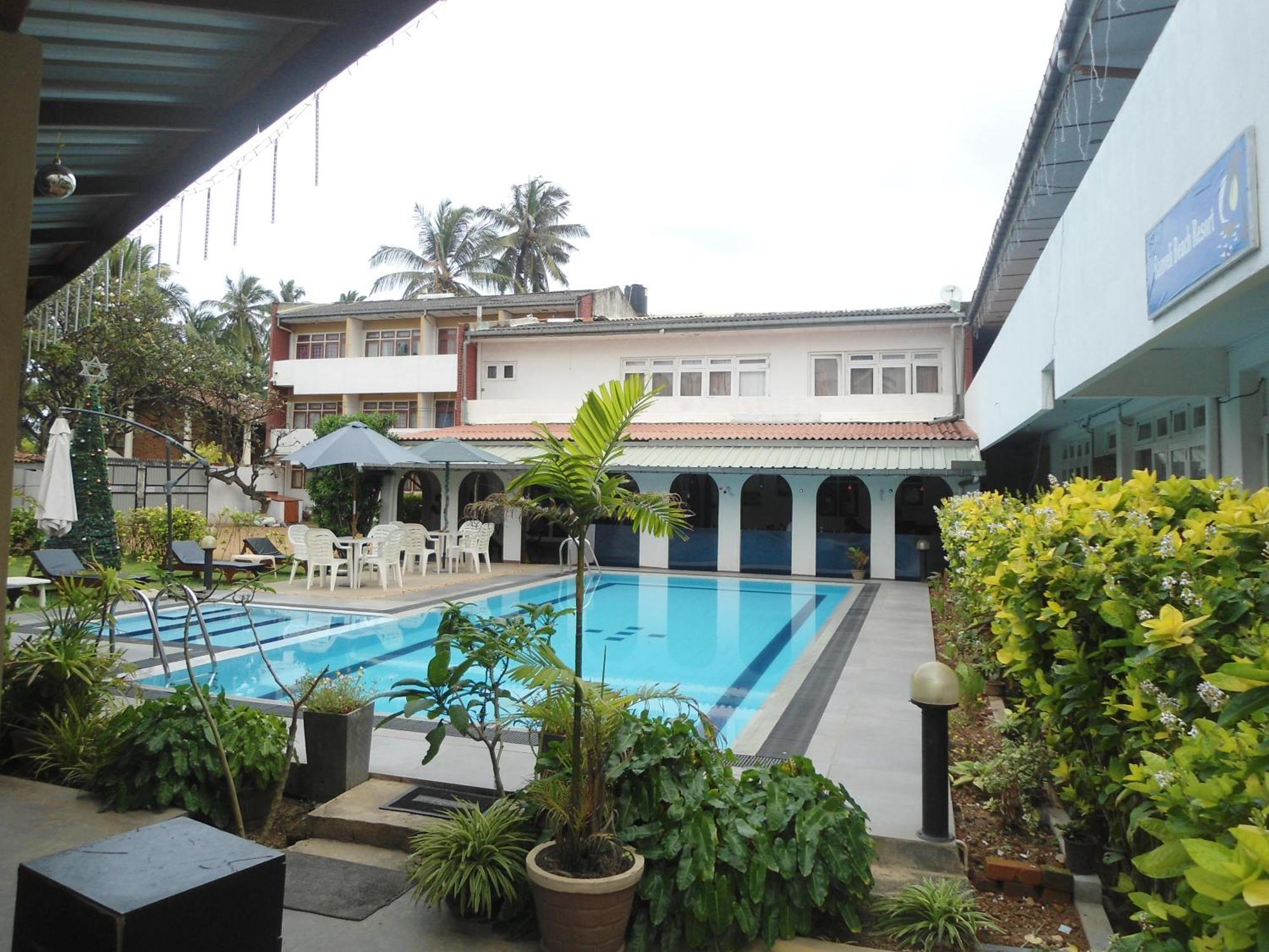 Ranveli Beach Hotel Dehiwala-Mont Lavinia Extérieur photo
