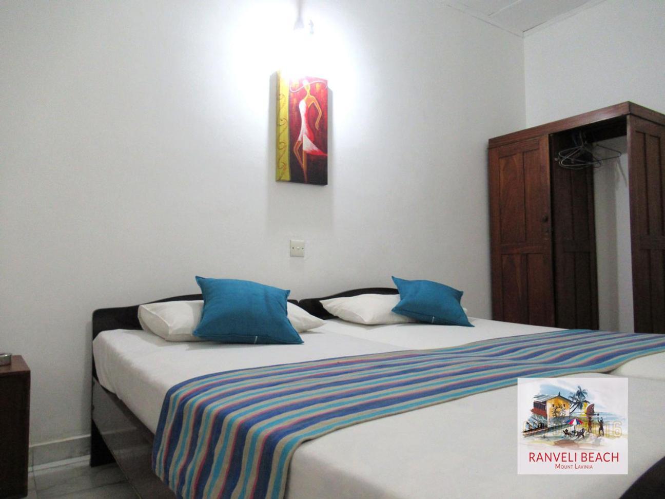 Ranveli Beach Hotel Dehiwala-Mont Lavinia Extérieur photo