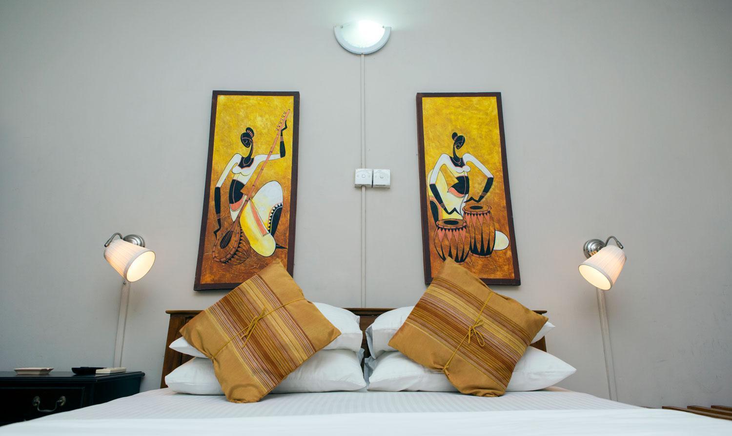 Ranveli Beach Hotel Dehiwala-Mont Lavinia Extérieur photo